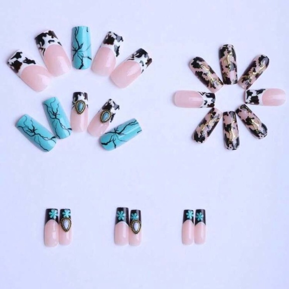 24pc Press On Nail Set from the Nail Bar 💅 - Picture 2 of 4